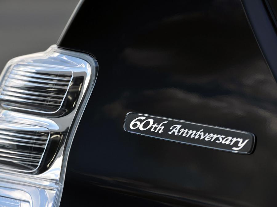  Toyota Land Cruiser Prado 150 60th Anniversary 2011 года  (UK) (фото 12 из 20)